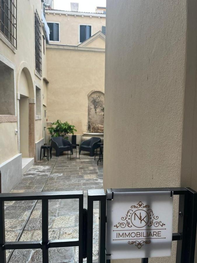 Immobiliare Nk Palazzo Bonvicini Lägenhet Venedig Exteriör bild