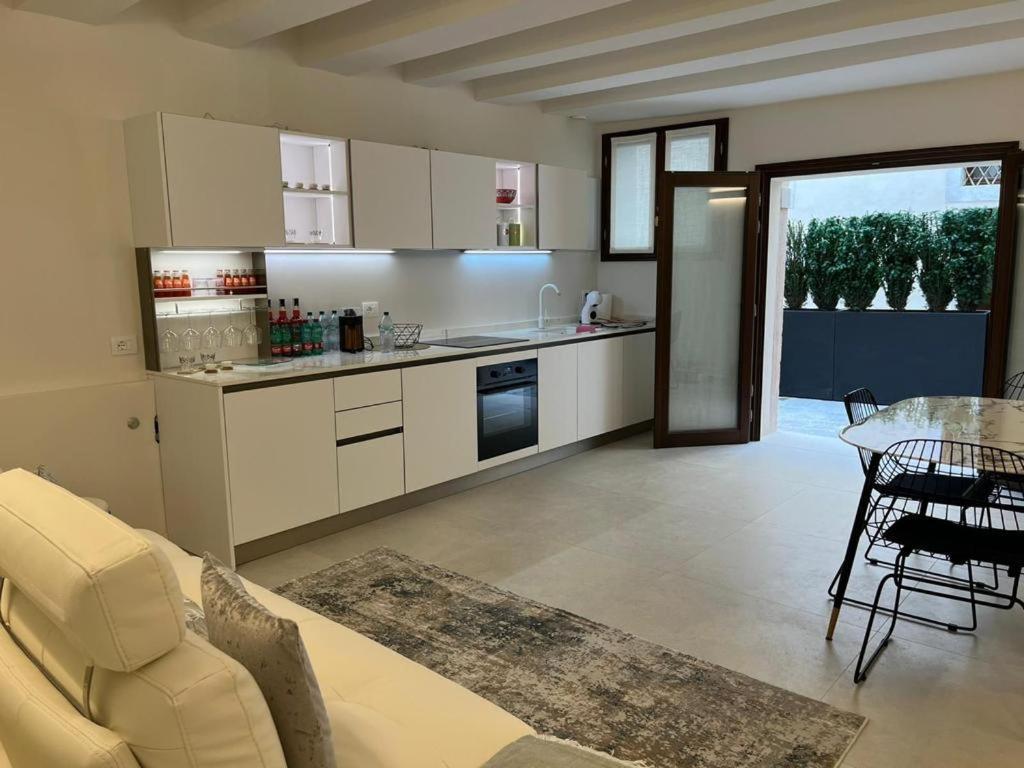 Immobiliare Nk Palazzo Bonvicini Lägenhet Venedig Exteriör bild
