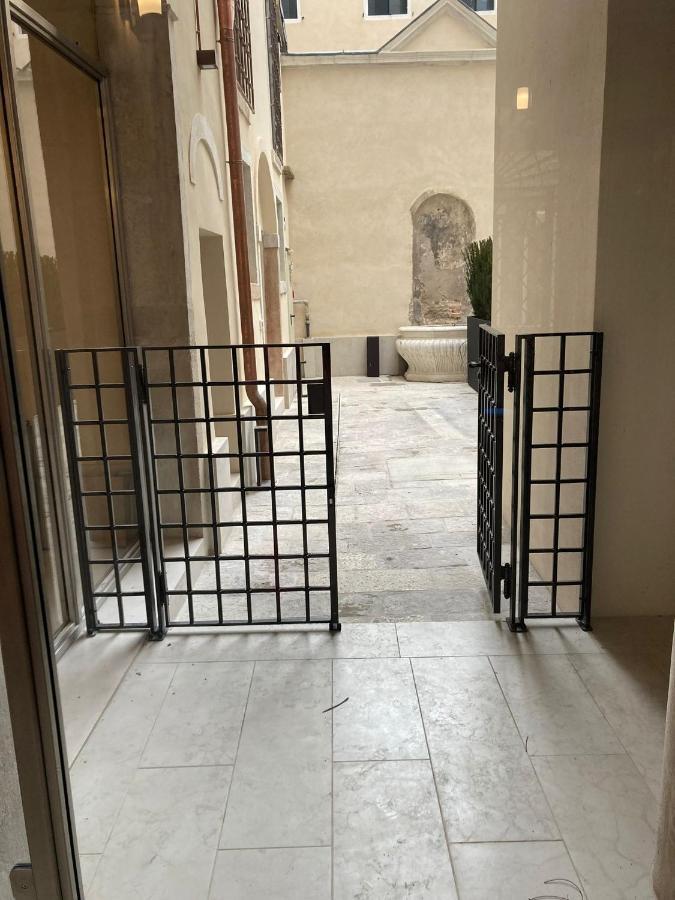 Immobiliare Nk Palazzo Bonvicini Lägenhet Venedig Exteriör bild